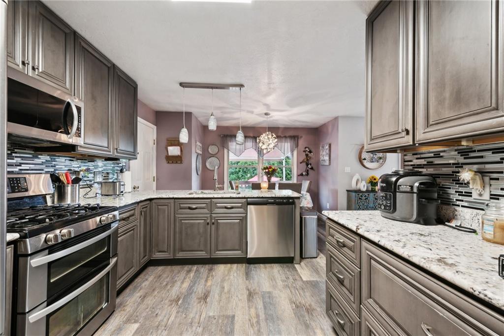 560 Adele Drive Irwin, PA 15642 - Photo 15 of 43