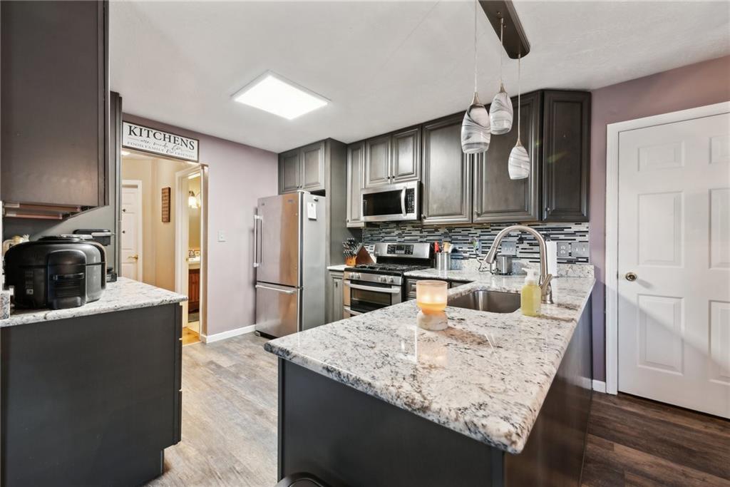 560 Adele Drive Irwin, PA 15642 - Photo 16 of 43