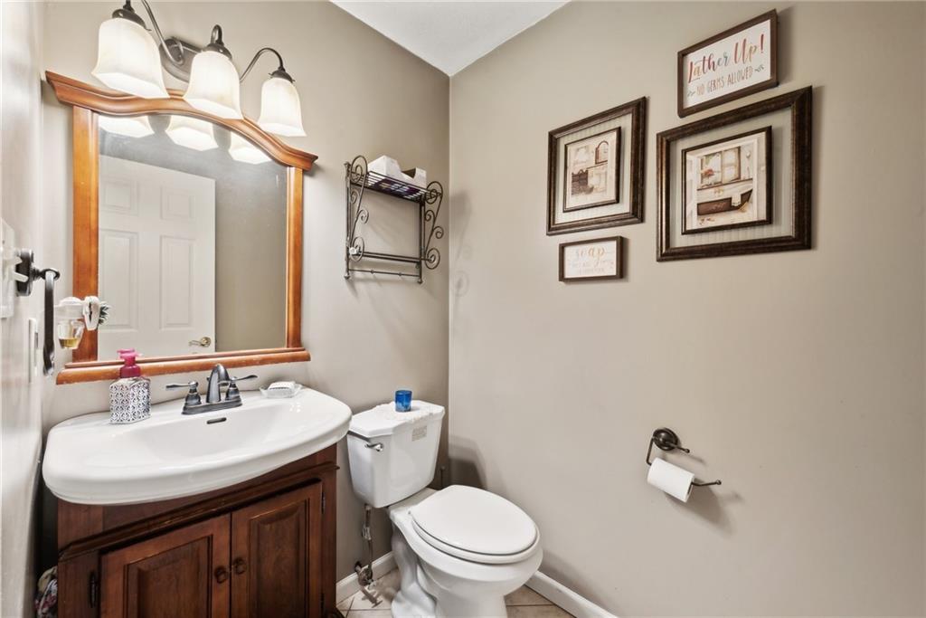 560 Adele Drive Irwin, PA 15642 - Photo 17 of 43