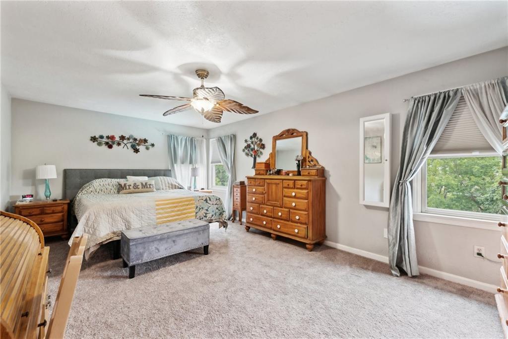 560 Adele Drive Irwin, PA 15642 - Photo 19 of 43