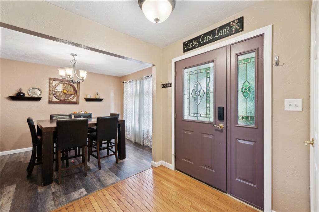 560 Adele Drive Irwin, PA 15642 - Photo 5 of 43