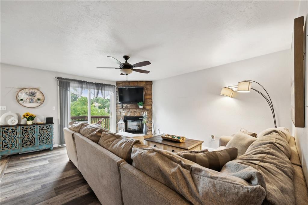 560 Adele Drive Irwin, PA 15642 - Photo 9 of 43