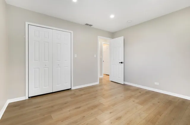 $3,200 | 19W719 West Holtz Avenue, Addison, IL 60101