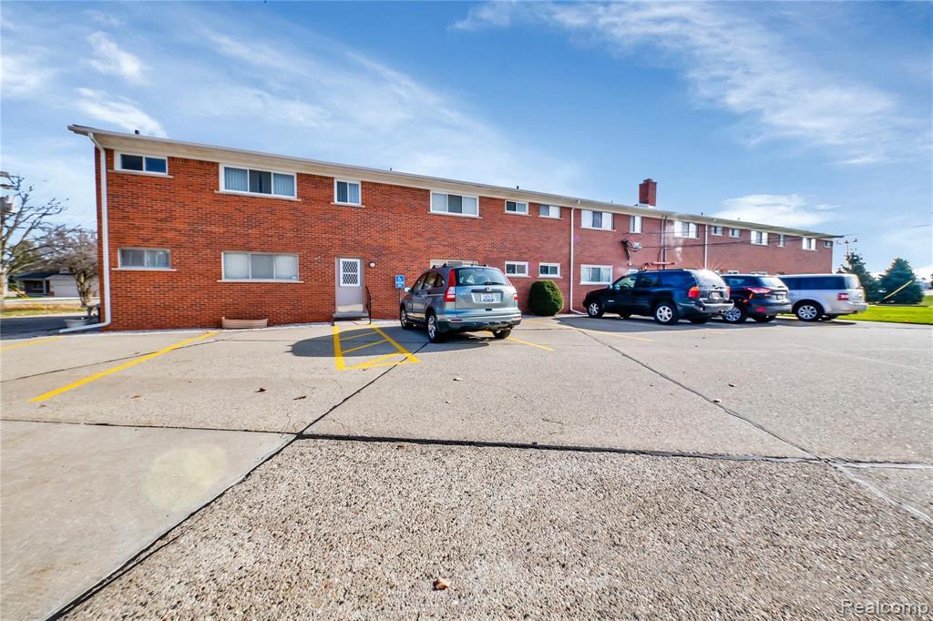 34485 Garfield Road, Unit 2A Fraser, MI 48026 - Photo 2 of 18