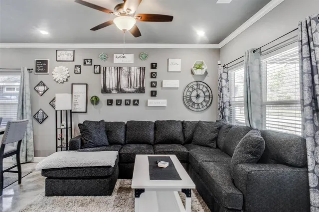 $1,695 | 1018 Chase Street, Denison, TX 75020