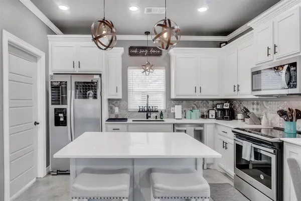 $1,695 | 1018 Chase Street, Denison, TX 75020