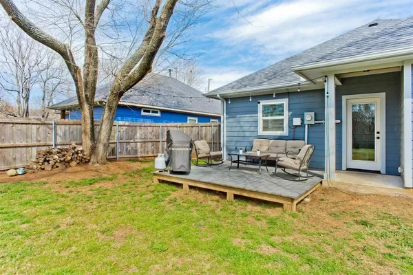 $1,695 | 1018 Chase Street, Denison, TX 75020