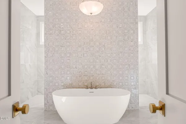 $3,625,000 | 2108 Ridge Road, Raleigh, NC 27607