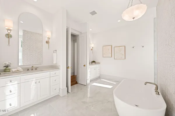 $3,625,000 | 2108 Ridge Road, Raleigh, NC 27607