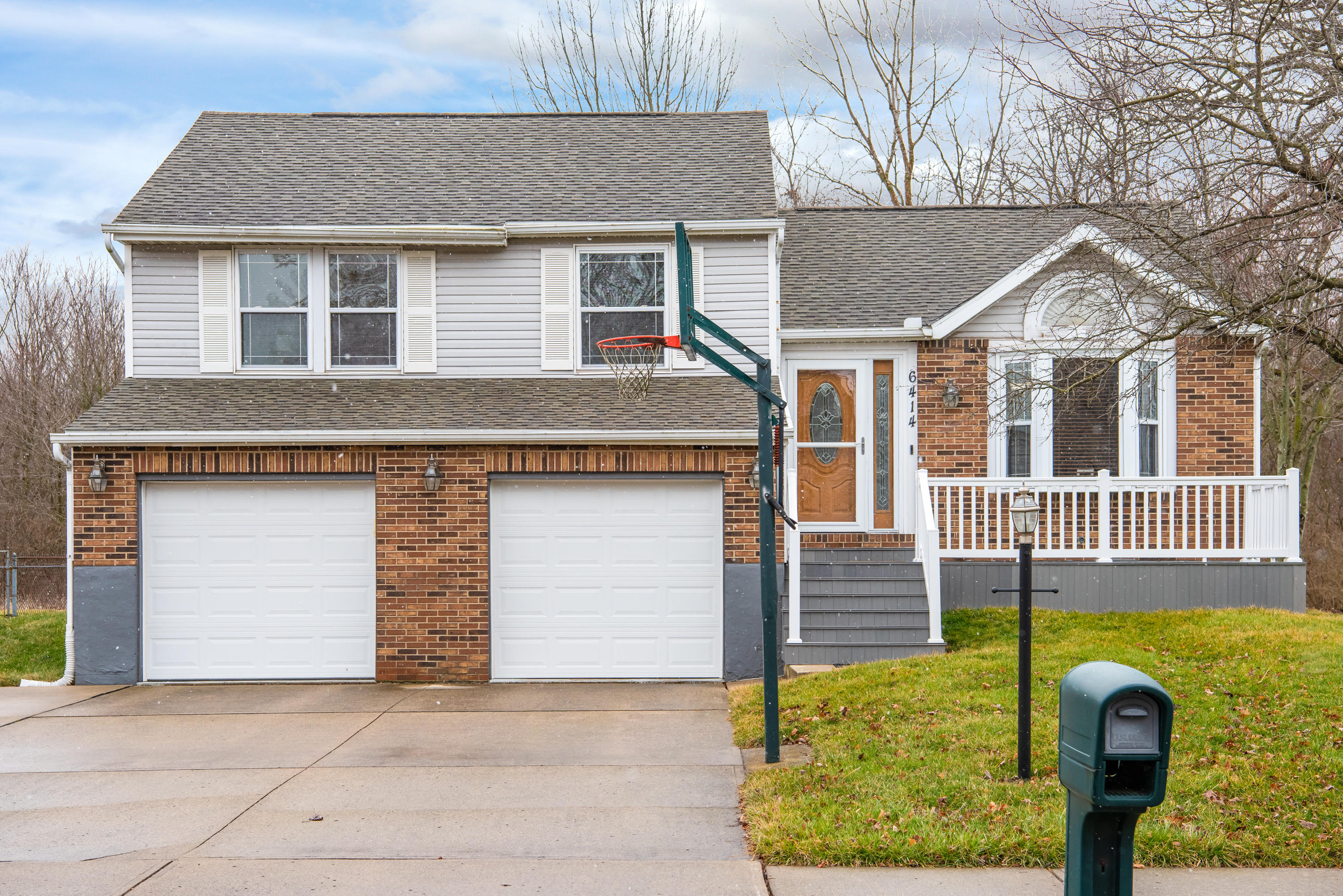 6414 Gander Road East Dayton, OH 45424 - Photo 1 of 38 Gallery Image 1