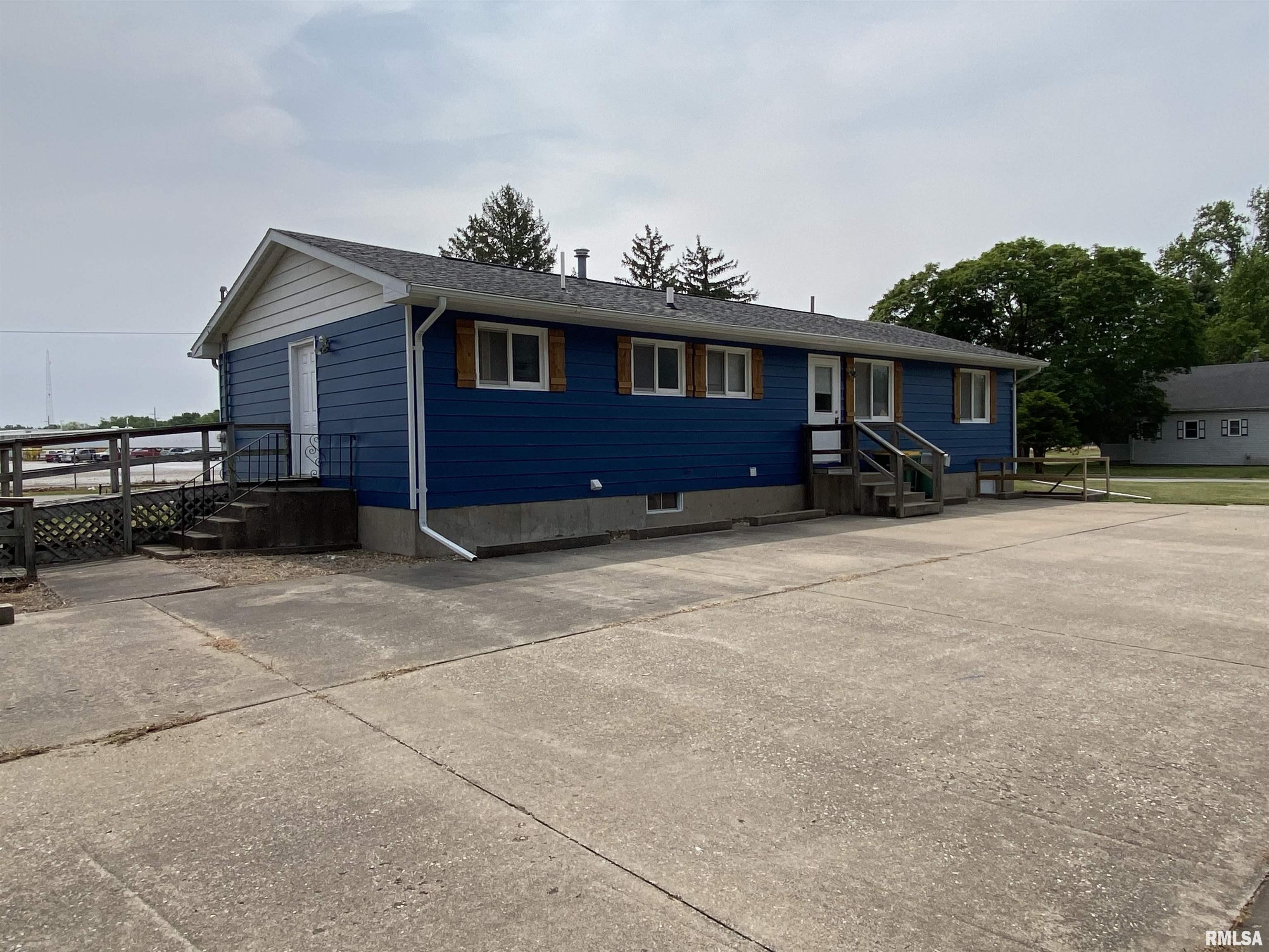 1106 East Murray Street Macomb, IL 61455 - Photo 2 of 48