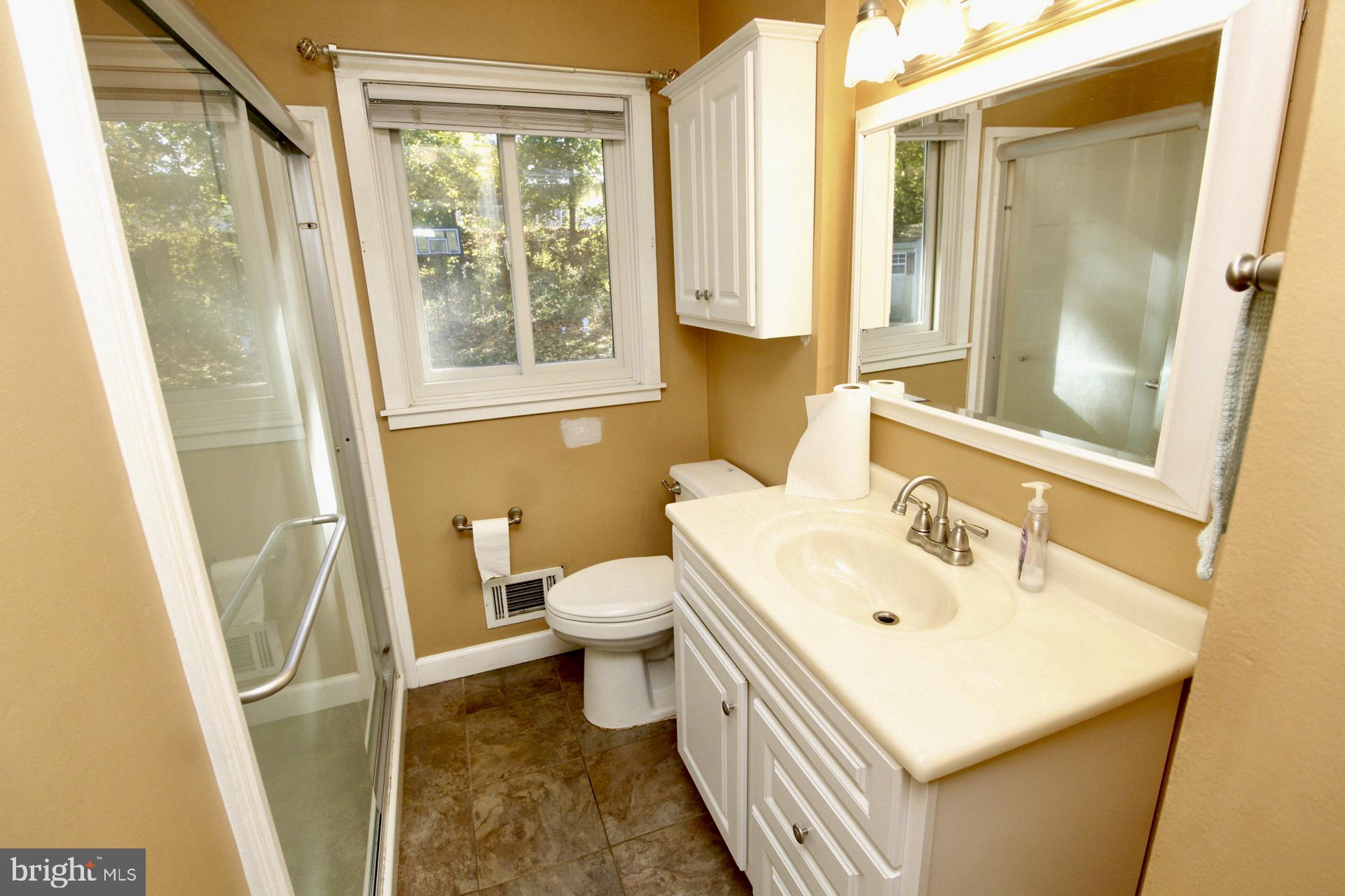 16 Amsterdam Road Hamilton, NJ 08620 - Photo 16 of 29