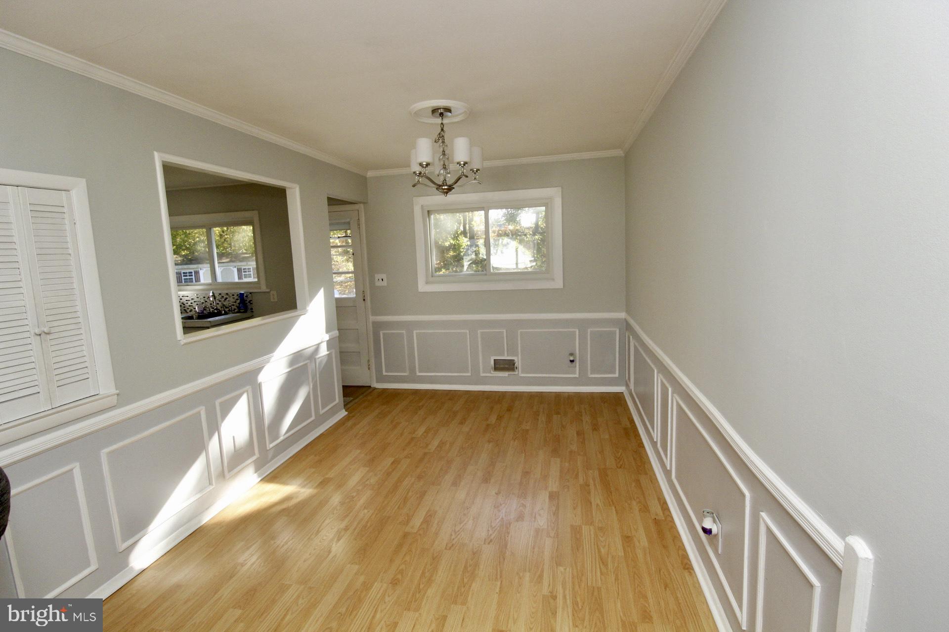 16 Amsterdam Road Hamilton, NJ 08620 - Photo 5 of 29