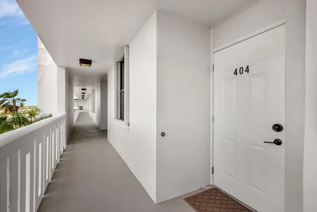 $4,500 | 5061 North Hwy A1A, Unit 404, Hutchinson Island, FL 34949