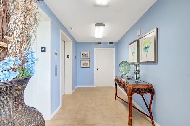 $4,500 | 5061 North Hwy A1A, Unit 404, Hutchinson Island, FL 34949