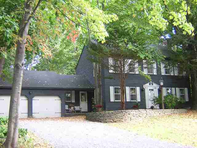 46 West Bayberry Road Bethlehem, NY 12077 - Photo 1 of 11 Photo 1