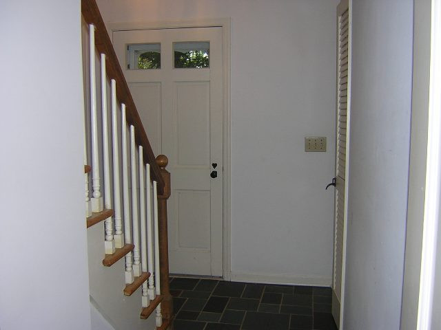 46 West Bayberry Road Bethlehem, NY 12077 - Photo 2 of 11 Photo 2