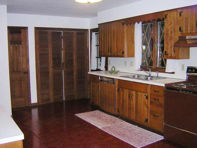 46 West Bayberry Road Bethlehem, NY 12077 - Photo 5 of 11 Photo 5