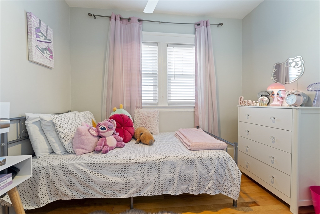 22 Frank Street Worcester, MA 01604 - Photo 24 of 37