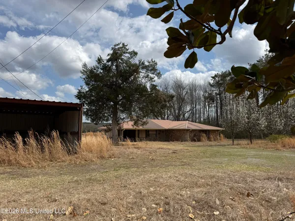 $160,000 | 2384 Highway 51, Winona, MS 38967