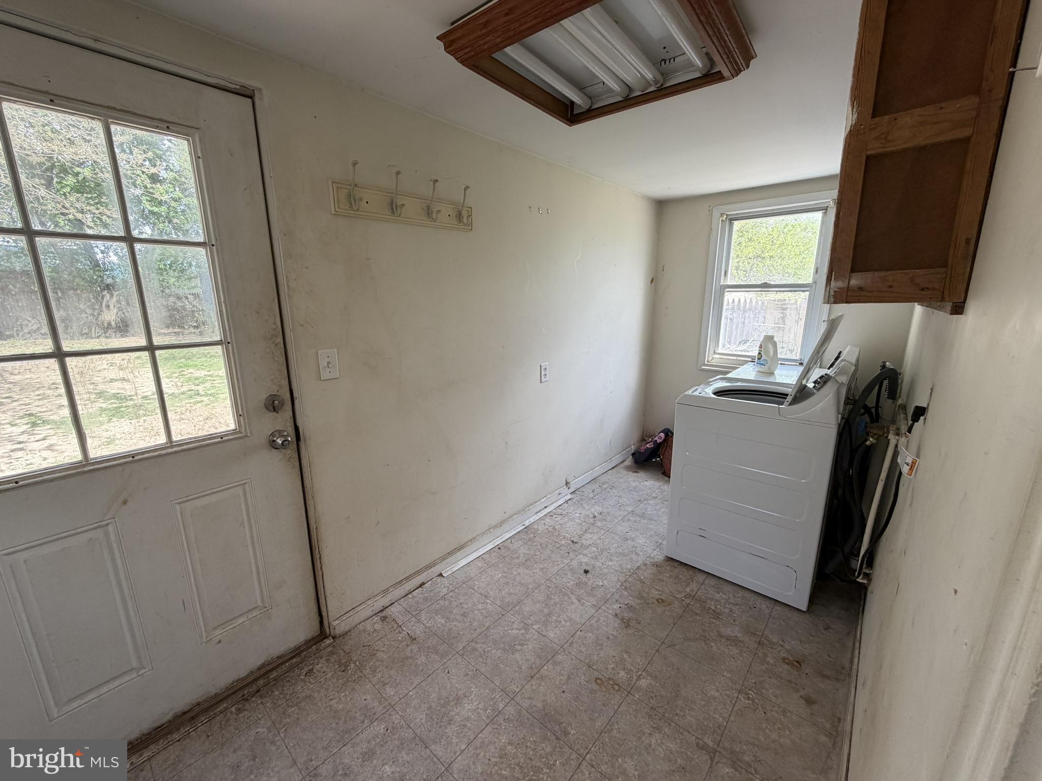 38 Hilldale Road Dover, DE 19901 - Photo 6 of 13 Laundry