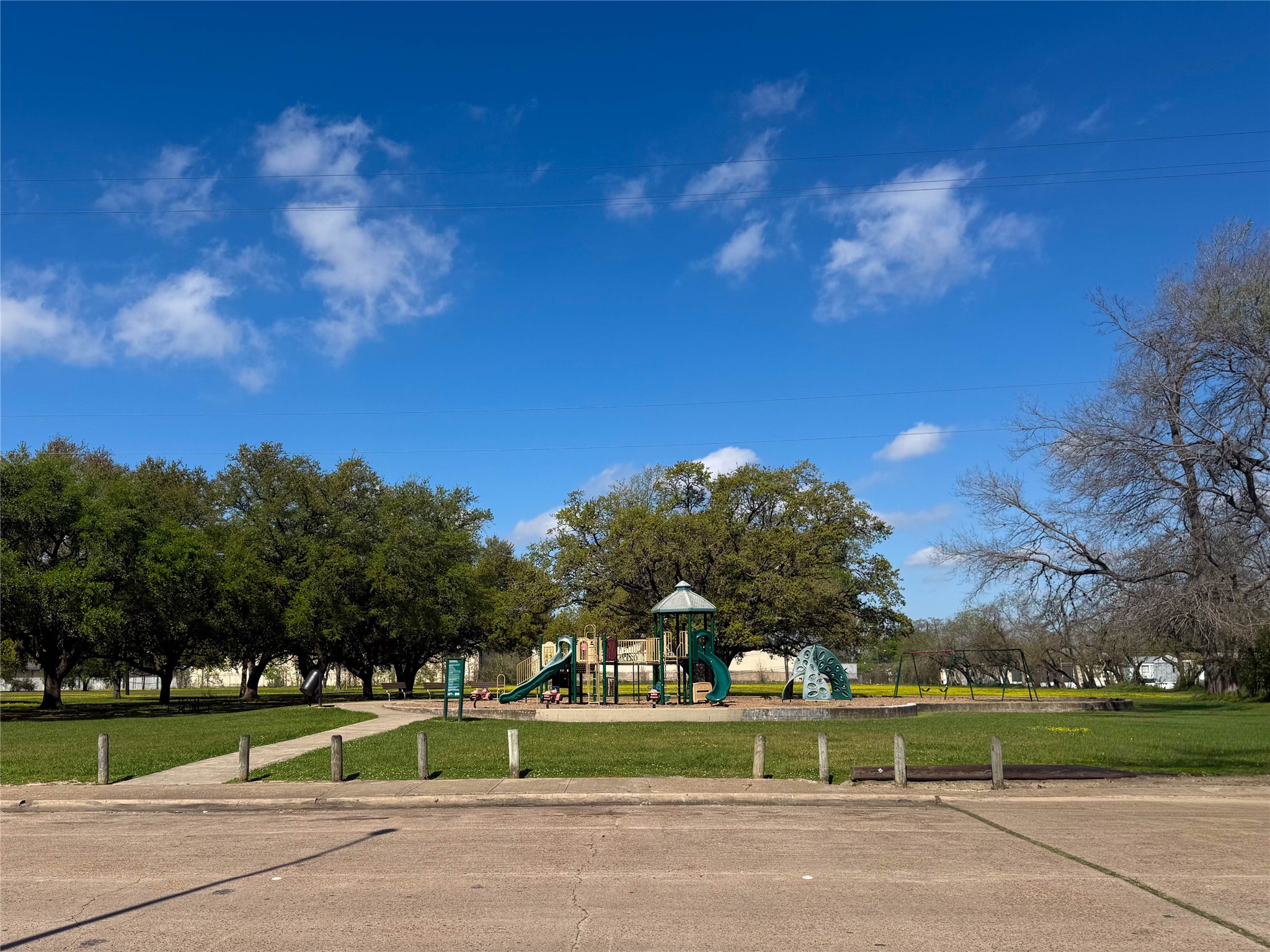 3233 Real Street, Unit A Houston, TX 77087 - Photo 12 of 12 a view of a kids park