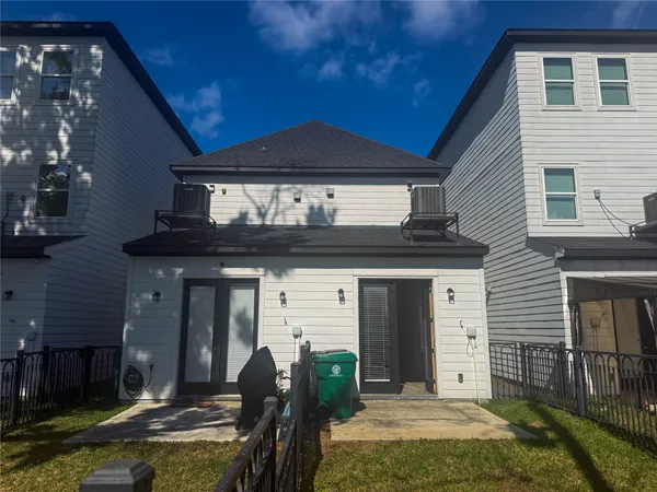 $1,800 | 3233 Real Street, Unit A, Houston, TX 77087