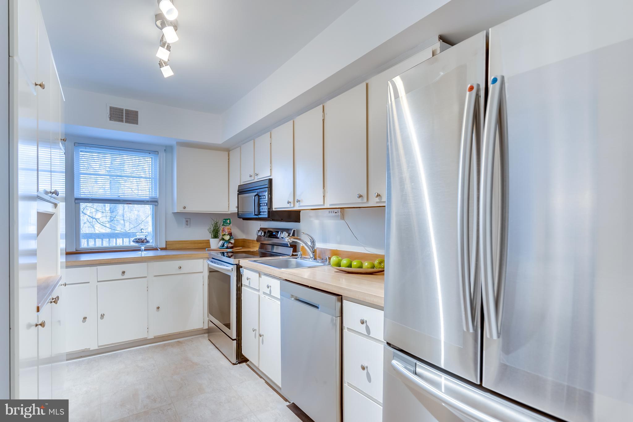 8526 Bradford Road, Unit 47 Silver Spring, MD 20901 - Photo 12 of 31