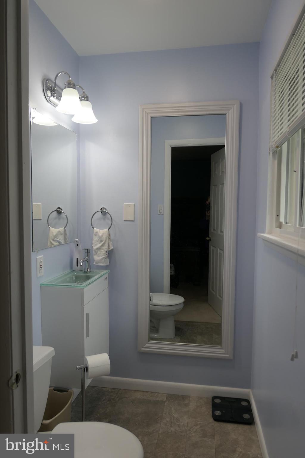 331 Bryanstone Road Reisterstown, MD 21136 - Photo 15 of 31 Primary Half Bath