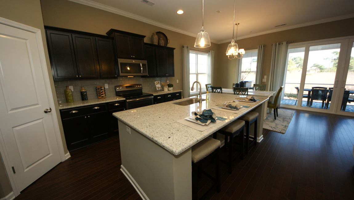 Litchfield-B-2032_Reserve-WB_Kitchen1