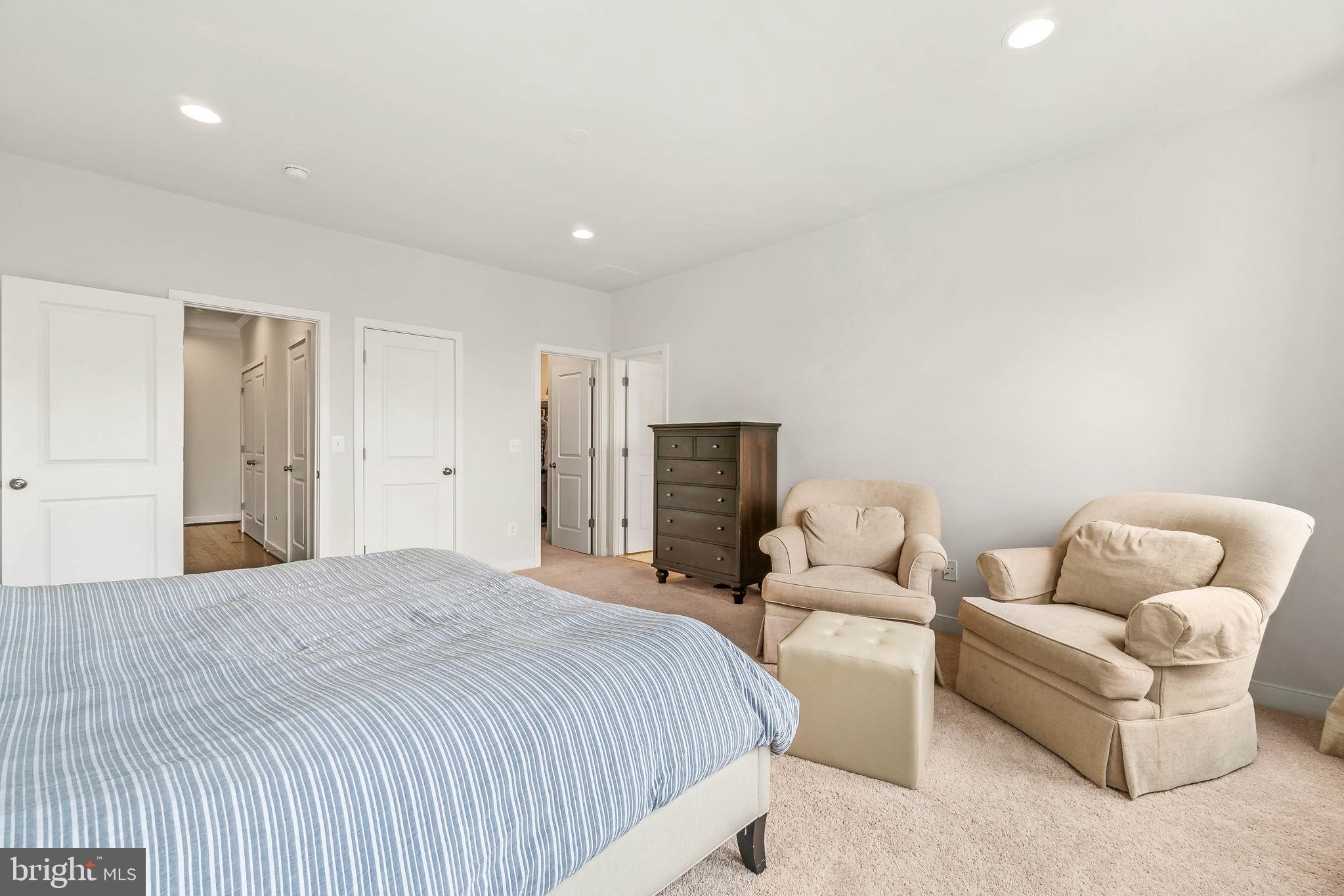 23110 Sullivans Cove Square Brambleton, VA 20148 - Photo 16 of 41 Master bedroom