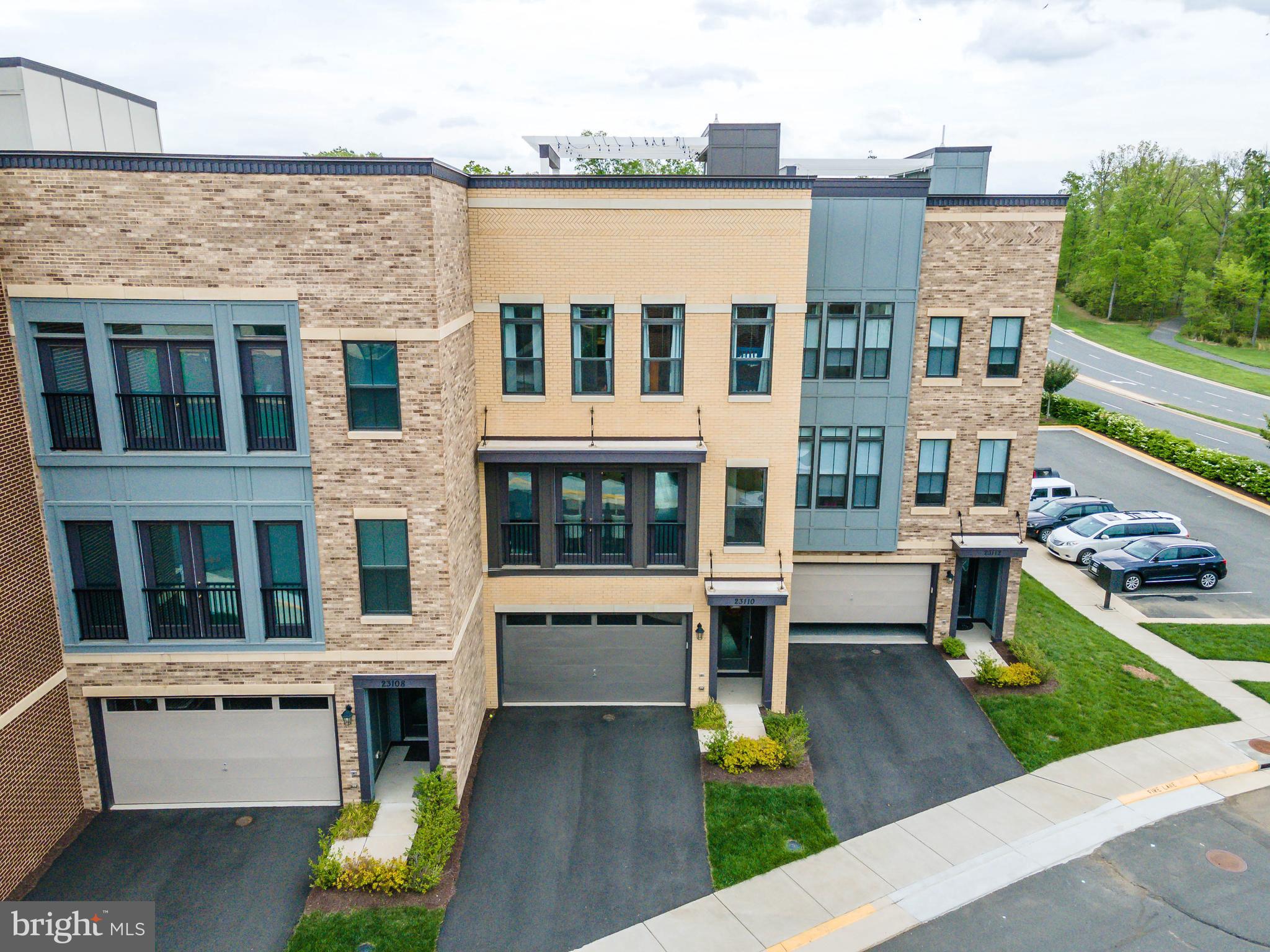 23110 Sullivans Cove Square Brambleton, VA 20148 - Photo 33 of 41 Aerial view of front entrance