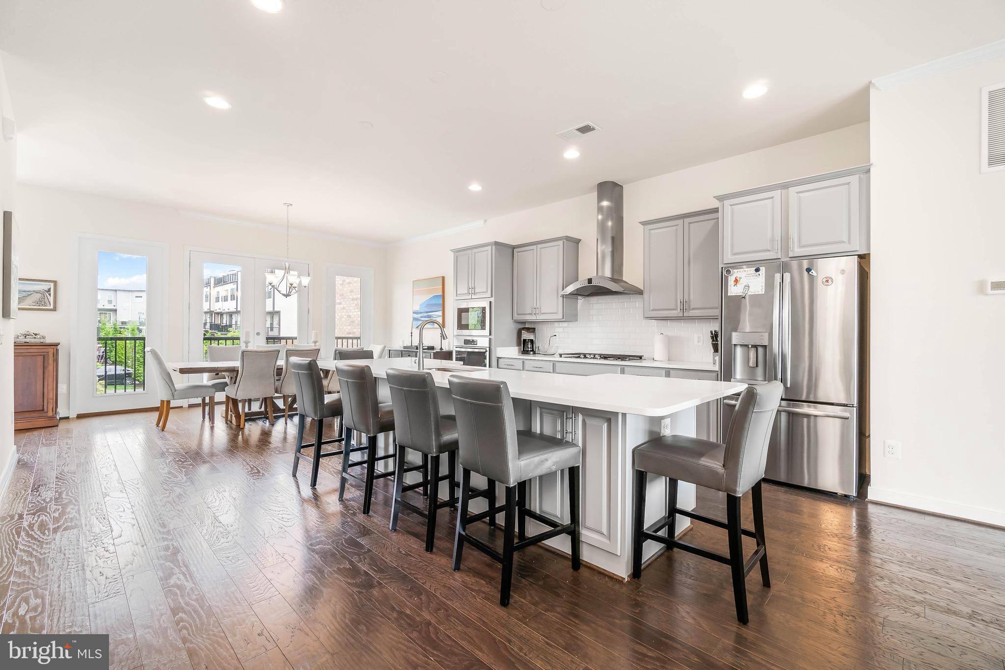 23110 Sullivans Cove Square Brambleton, VA 20148 - Photo 10 of 41 Kitchen from family room