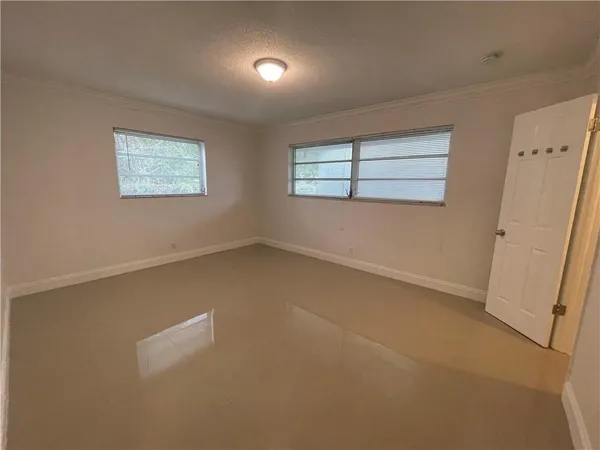 $1,850 | 2451 Lincoln Street, Unit 6, Hollywood, FL 33020