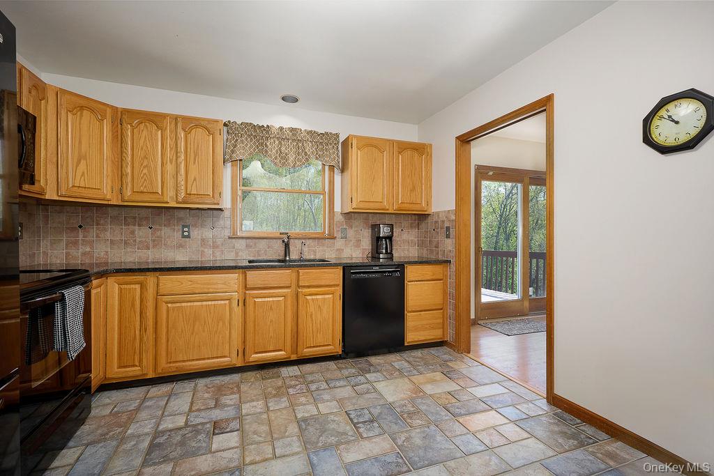 15 Red Hawk Hollow Road Wappingers Falls, NY 12590 - Photo 10 of 30