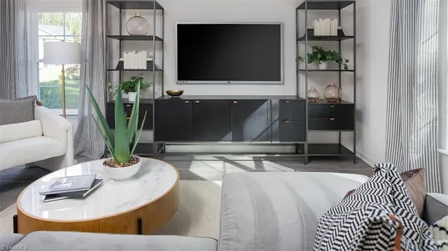 $290,990 | 102 Beechwood Circle, Thomasville, NC 27360