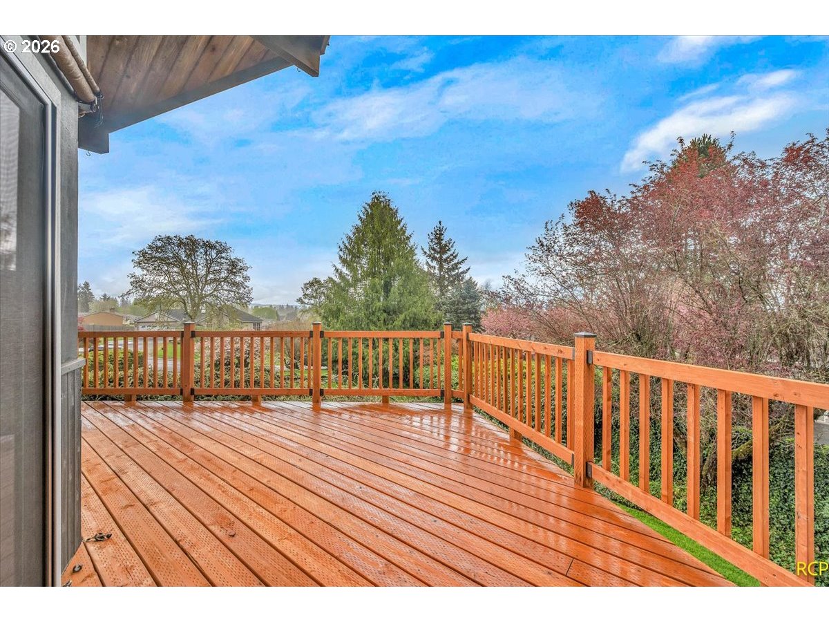 59887 Westhill Road St. Helens, OR 97051 - Photo 16 of 44 a balcony with view