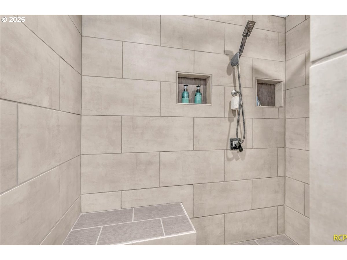 59887 Westhill Road St. Helens, OR 97051 - Photo 21 of 44 a bathroom with a shower