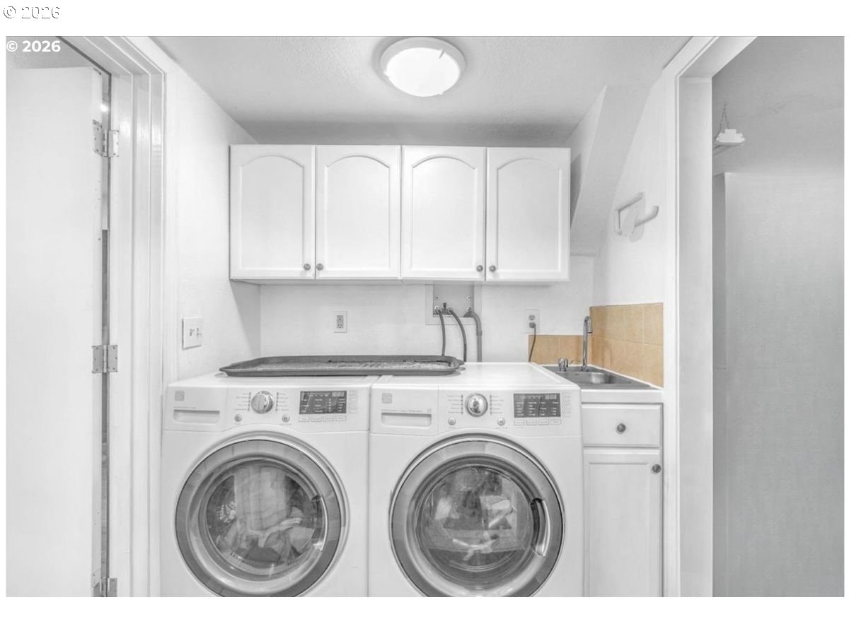 59887 Westhill Road St. Helens, OR 97051 - Photo 33 of 44 a utility room with dryer and washer
