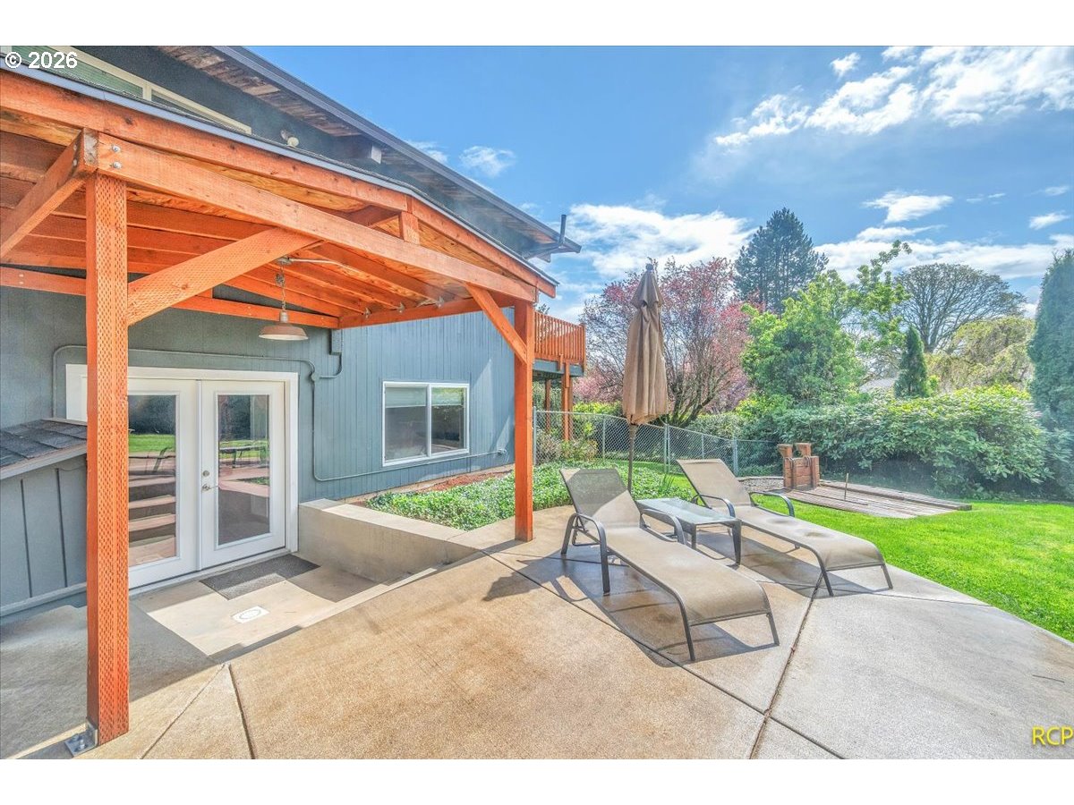 59887 Westhill Road St. Helens, OR 97051 - Photo 35 of 44 a house view with a sitting space and garden space