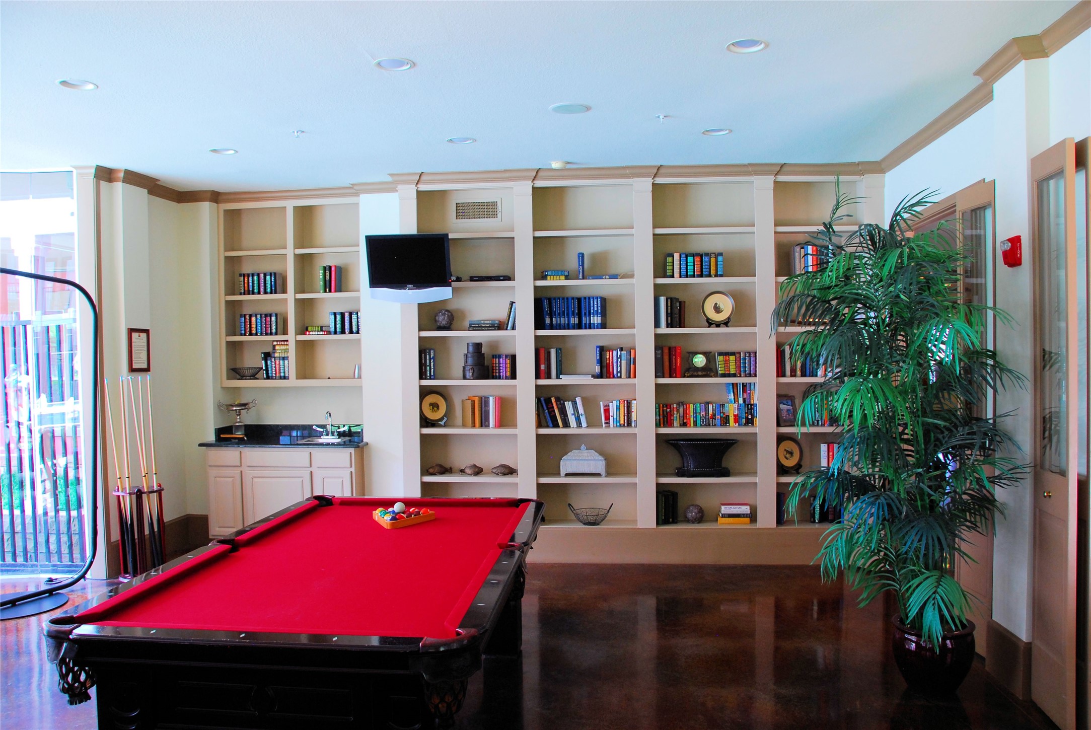 2400 McCue Road, Unit 325 Houston, TX 77056 - Photo 22 of 30 Club House