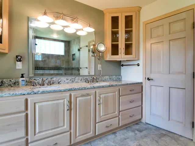 $574,900 | 2753 Summerset Circle, Suamico, WI 54173