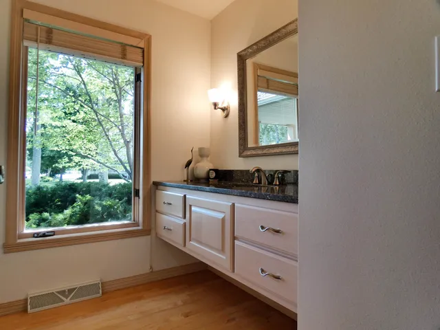 $574,900 | 2753 Summerset Circle, Suamico, WI 54173