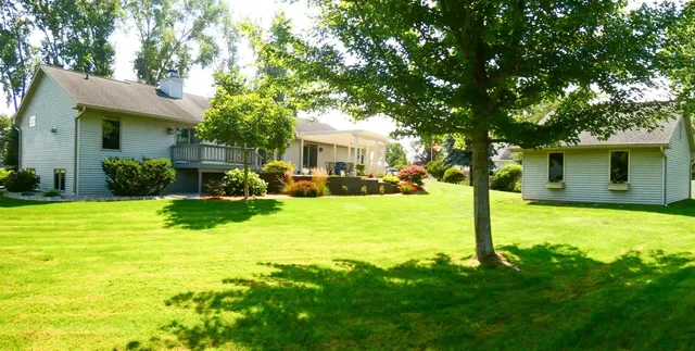 $574,900 | 2753 Summerset Circle, Suamico, WI 54173