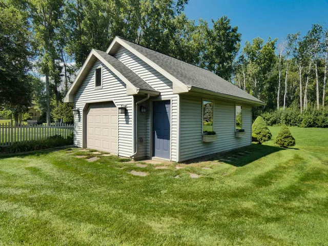 $574,900 | 2753 Summerset Circle, Suamico, WI 54173