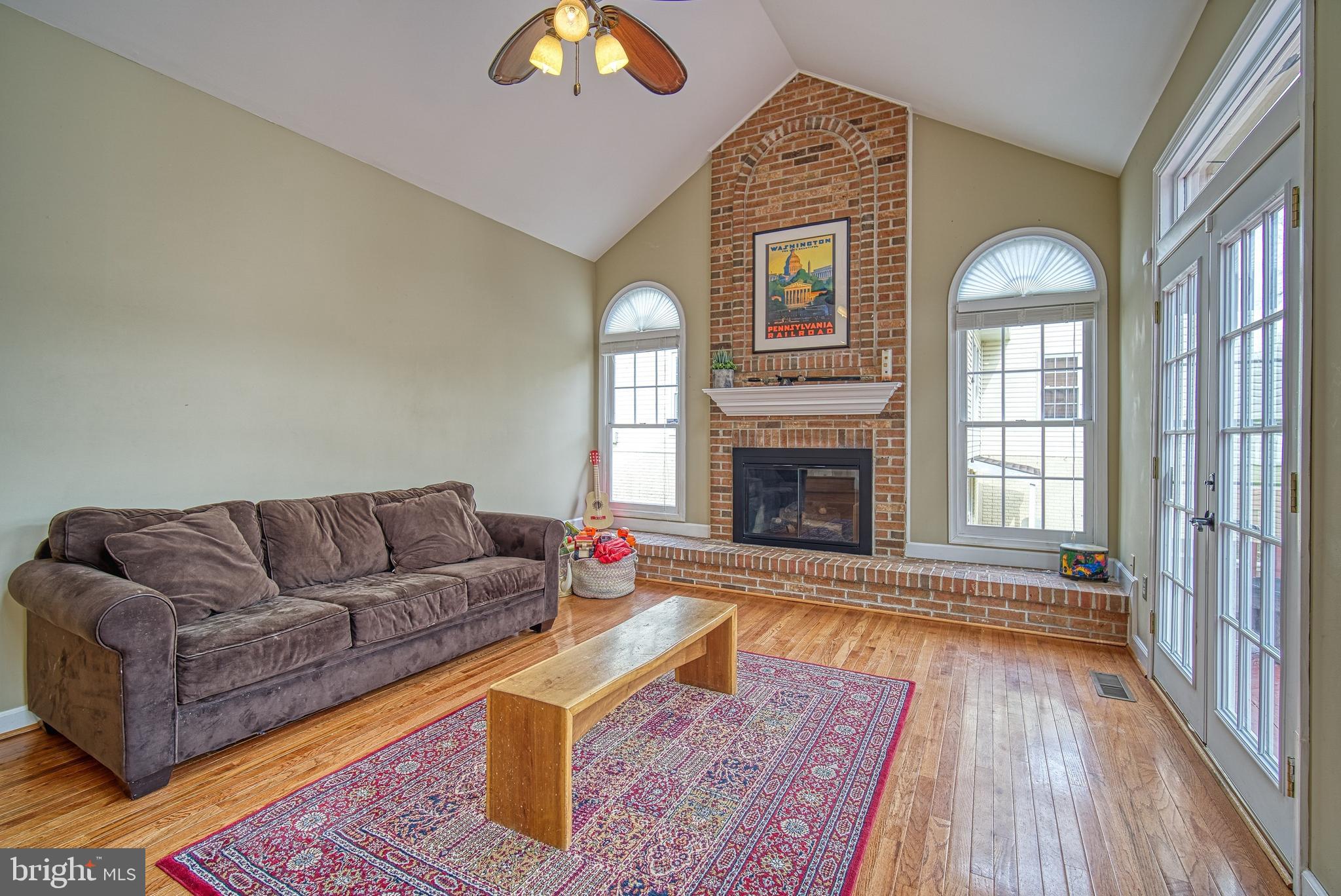 14539 Cutstone Way Silver Spring, MD 20905 - Photo 5 of 34 Gallery Image 5