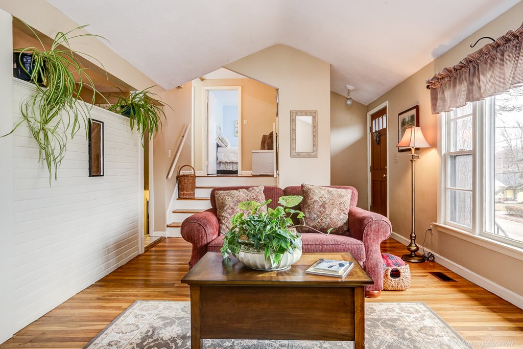 15 Pine Road Beverly, MA 01915 - Photo 9 of 22 Gallery Image 9