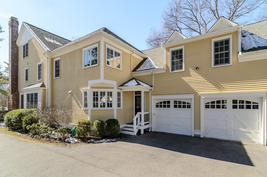 9 Mayo Road Wellesley, MA 02482 - Photo 3 of 30