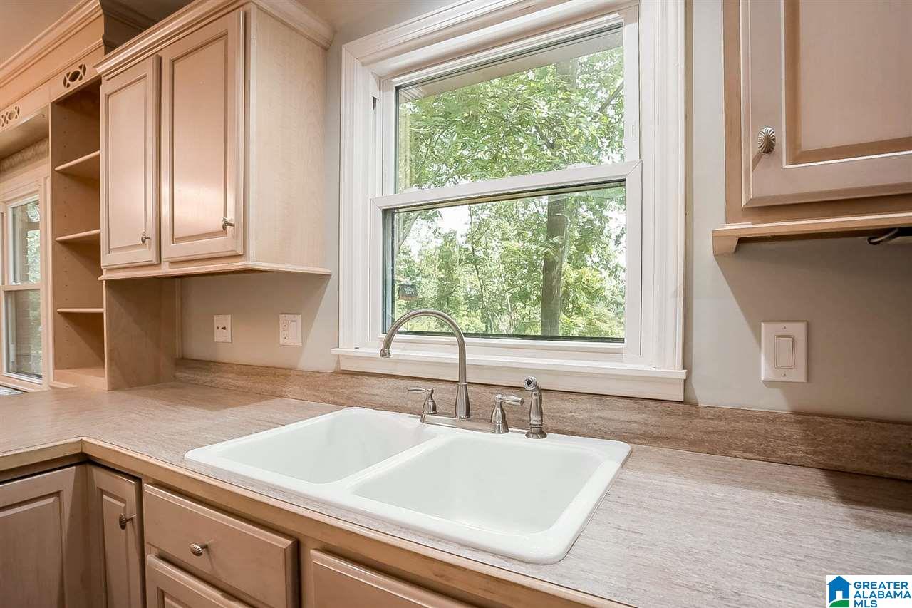 2344 Crossgate Trail Birmingham, AL 35216 - Photo 10 of 41