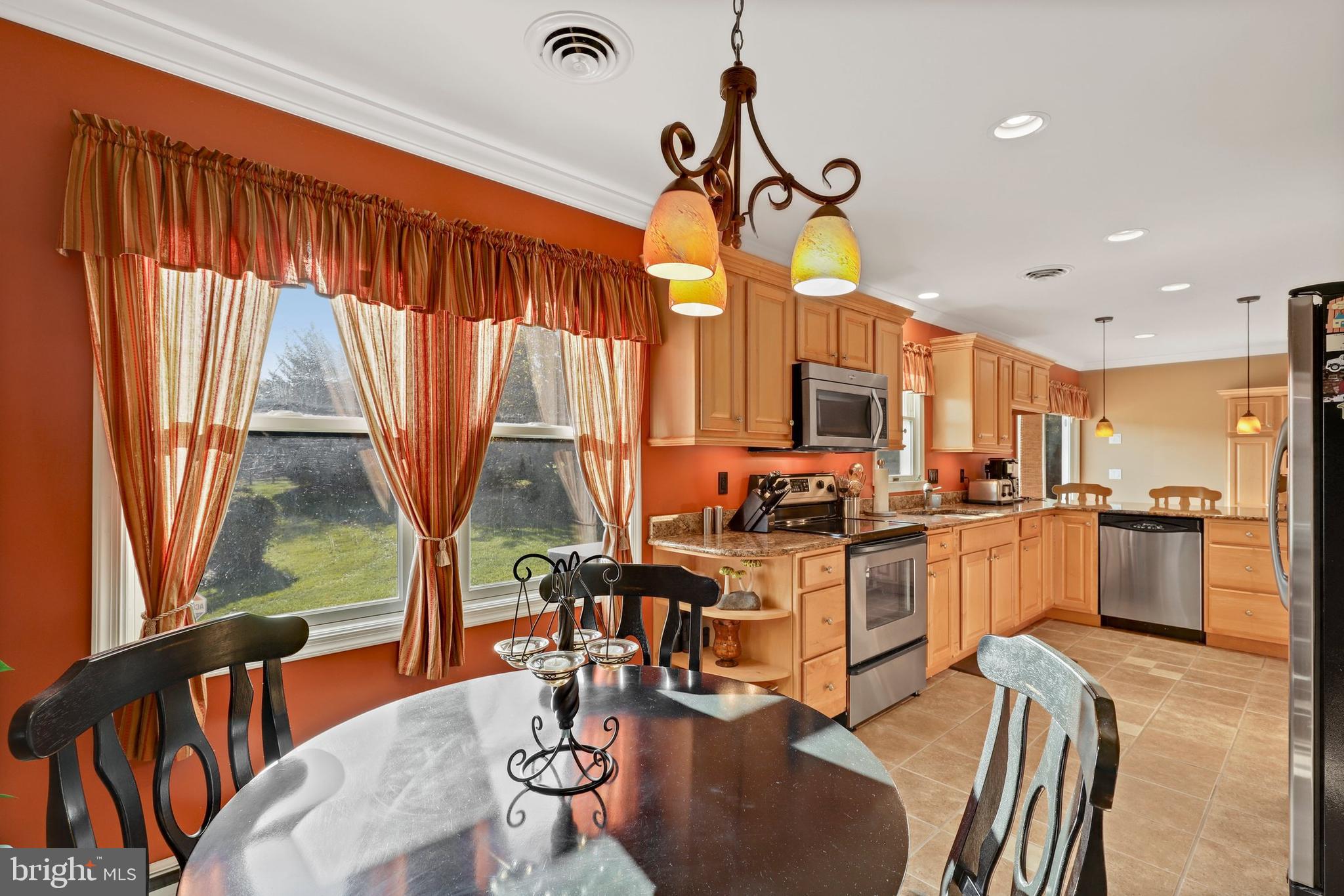 6111 Ravenwood Road Mount Airy, MD 21771 - Photo 11 of 41 Gallery Image 11